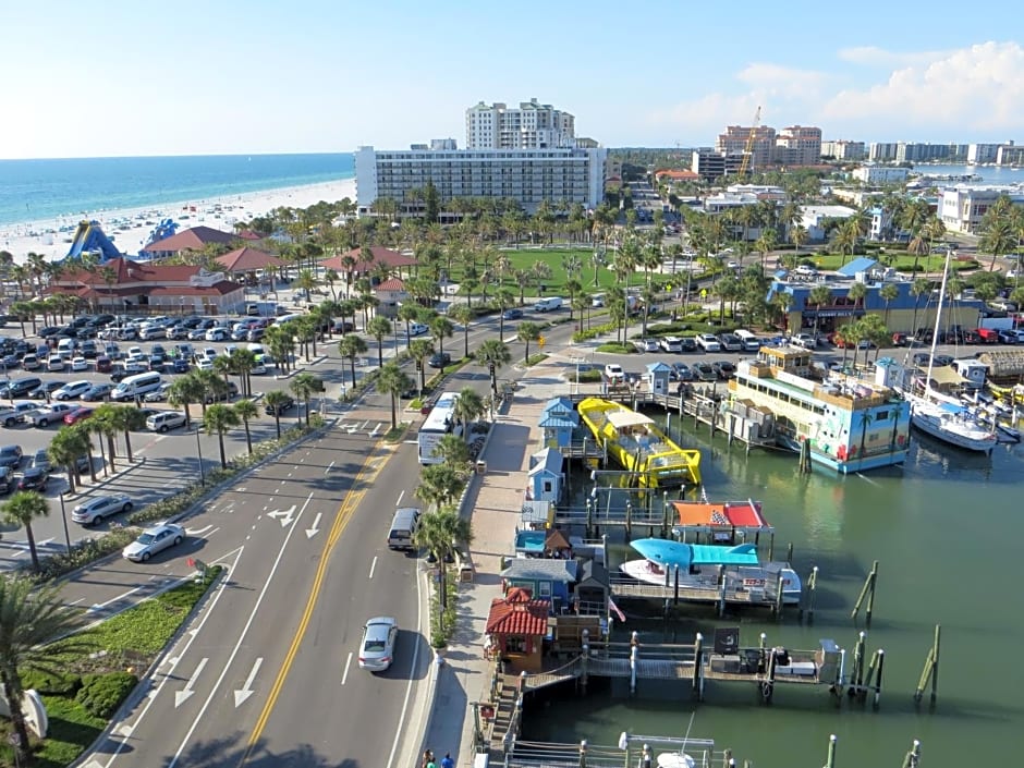 pier-house-60-clearwater-beach-marina-hotel