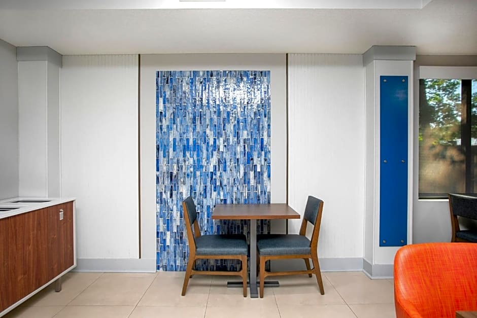 Holiday Inn Express Hotel & Suites Jacksonville - Mayport / Beach