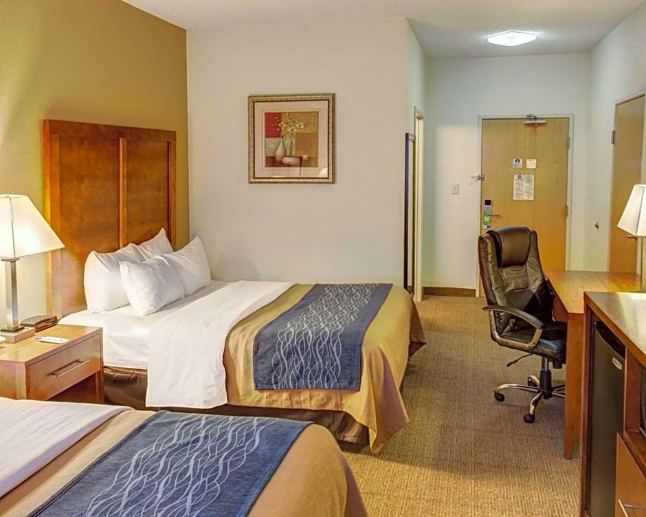 Comfort Inn & Suites North Greenfield
