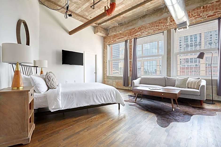 Reside Houston Downtown, a Wyndham Residence