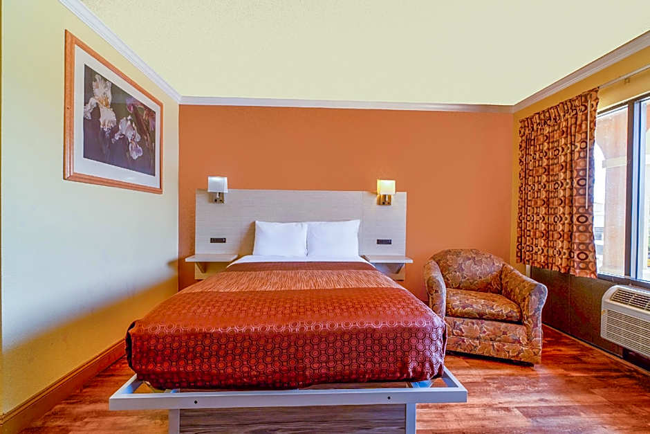 River Valley Motor Inn By OYO La Grange Texas