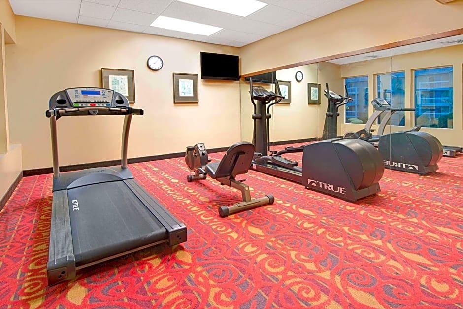 Days Inn by Wyndham St. Louis/Westport MO