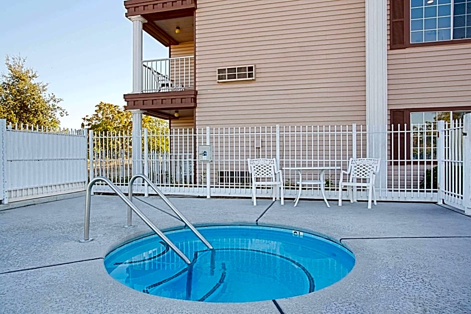 Super 8 by Wyndham Oroville