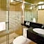 Hotel Q New York