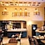 Queens Suite Hotel