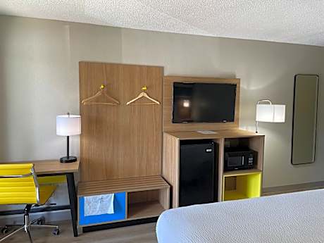2 Double Beds Non-Smoking