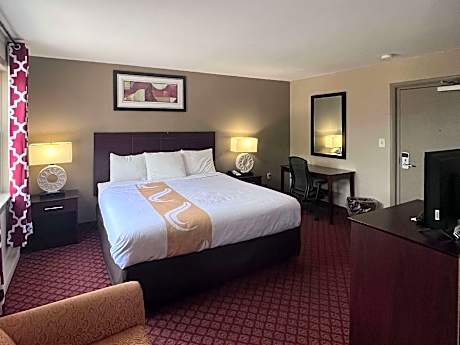 King Room with Sofa - Non Smoking