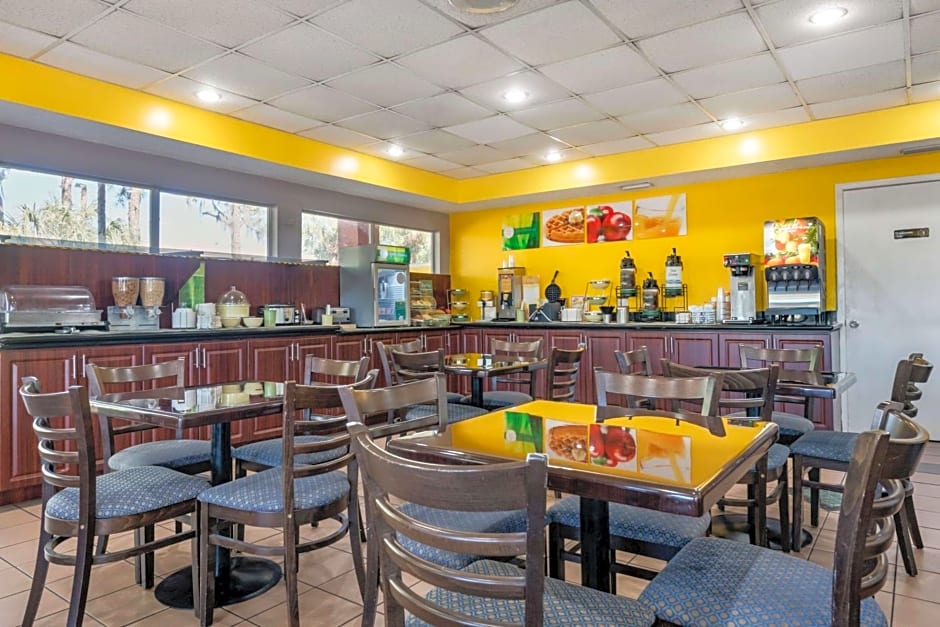 Quality Inn Sarasota North Near Lido Key Beach