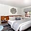 Carmel Beach Hotel