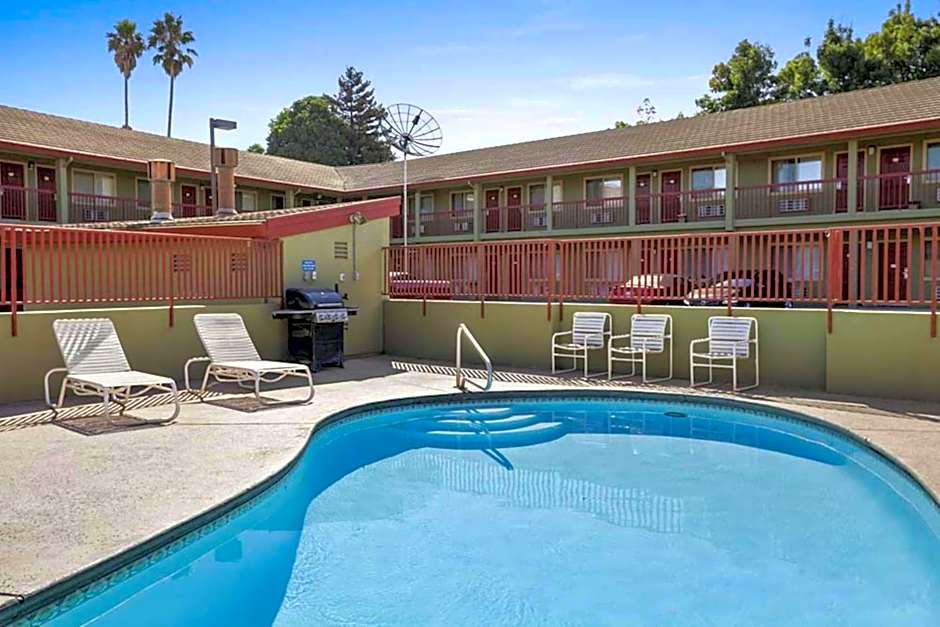 INN at King City
