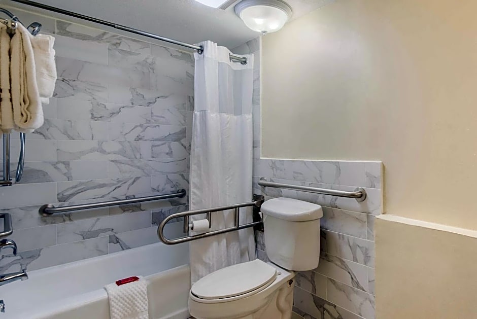 SureStay Hotel by Best Western Sarasota Lido Beach