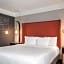 La Quinta Inn & Suites by Wyndham New Orleans Downtown