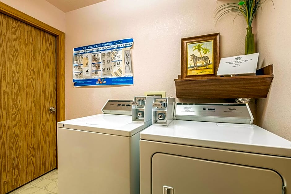 Econo Lodge Washington Harbor