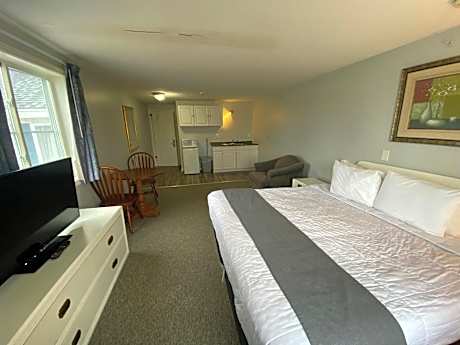 King Room with Lake View