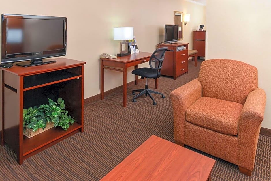 Best Western Plus Landmark Inn