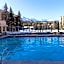NEW! Marriott Slope View Ski & Golf Luxury Studio Sleeps 4 Full kitchen, Amenities & Parking