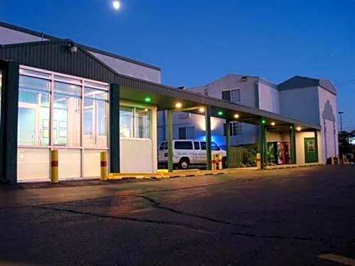 O'Hare Inn & Suites