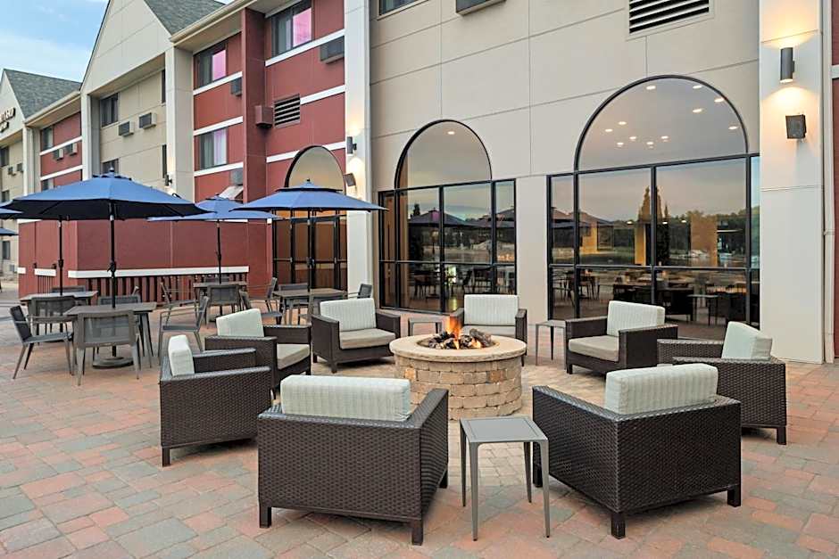Courtyard by Marriott La Crosse Downtown/Mississippi Riverfront