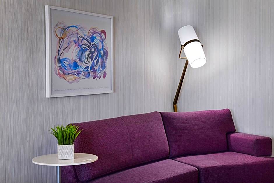 Delta Hotels by Marriott Detroit Novi