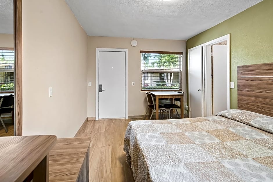 Tamiami Motel