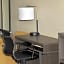 Super 8 by Wyndham Fredericksburg