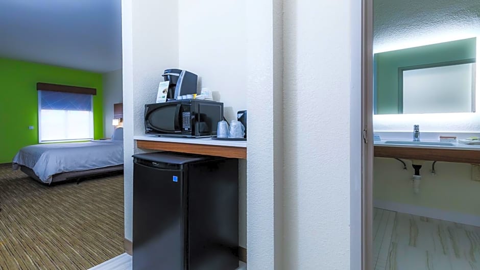 Holiday Inn Express Osage Beach - Lake of the Ozarks