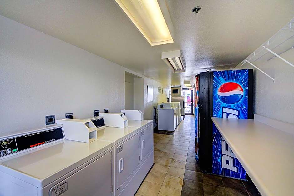 Studio 6 Midwest City, Ok - Oklahoma City