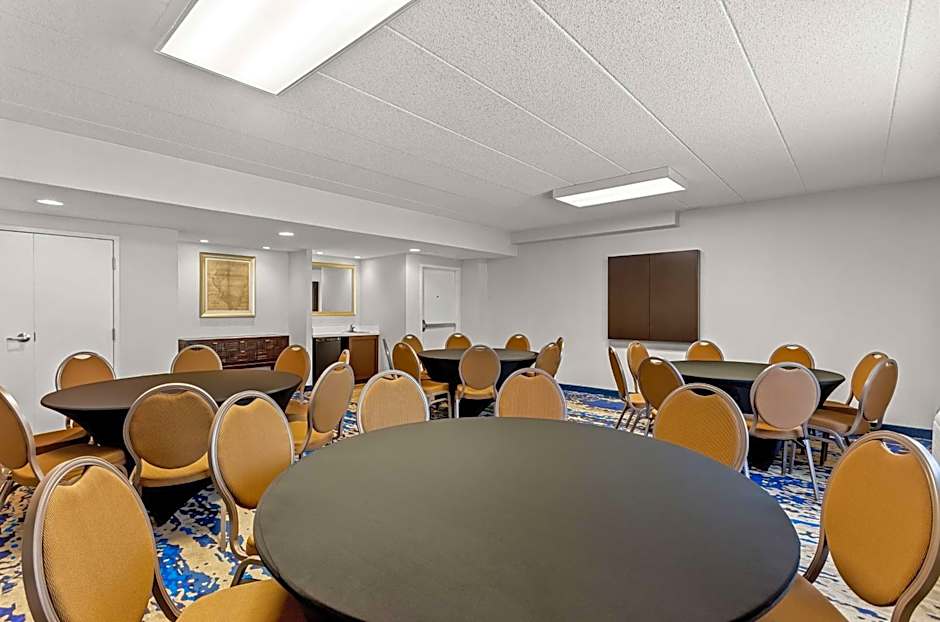 Hampton Inn By Hilton Chicago/Naperville