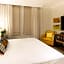 Hotel E