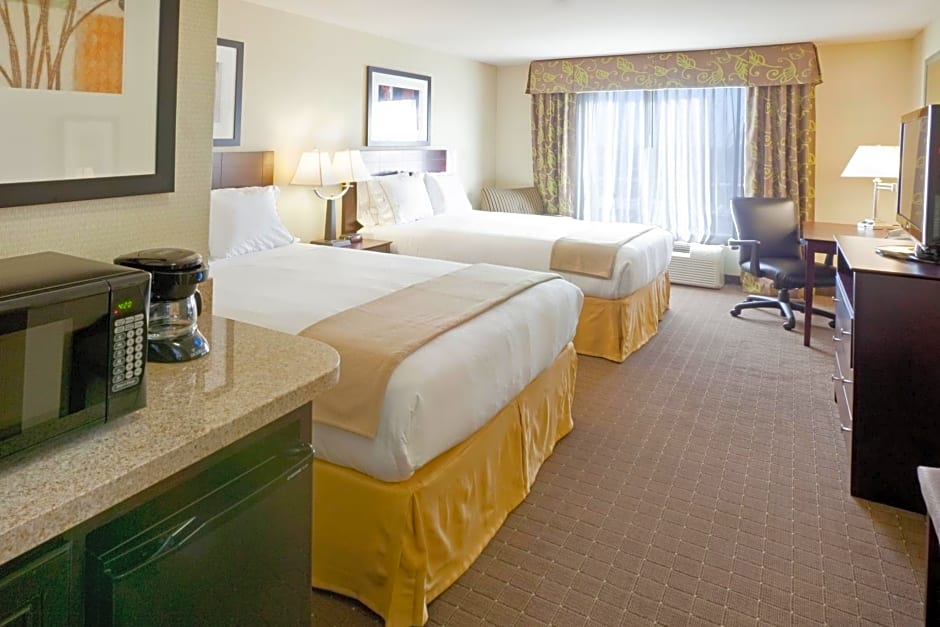 Holiday Inn Express Hotel & Suites Eagle Pass