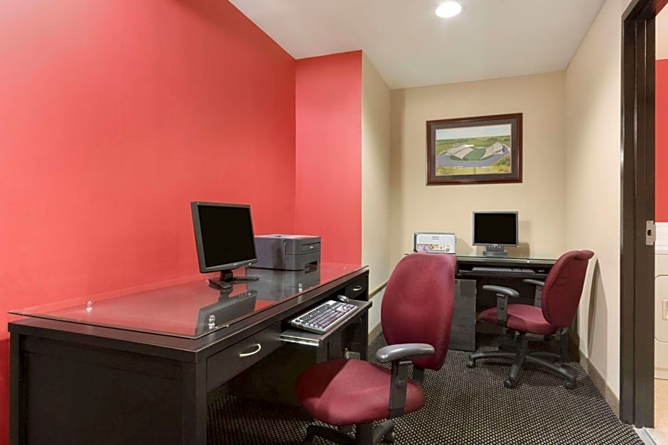 Ramada by Wyndham Raleigh