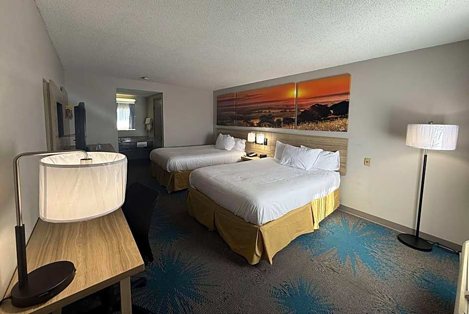Days Inn by Wyndham Hannibal