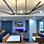 La Quinta Inn & Suites by Wyndham Lexington