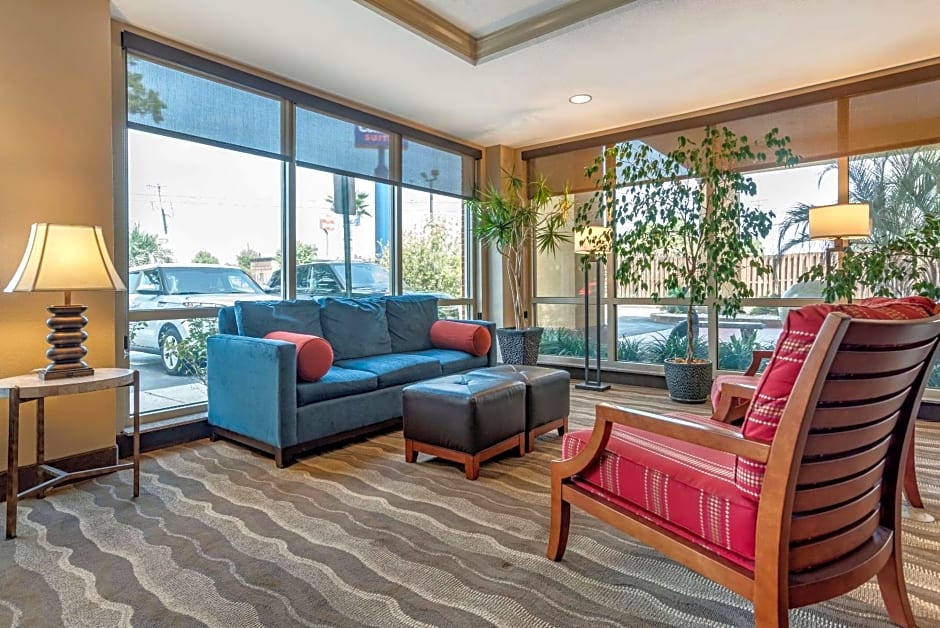 Comfort Suites Biloxi/Ocean Springs