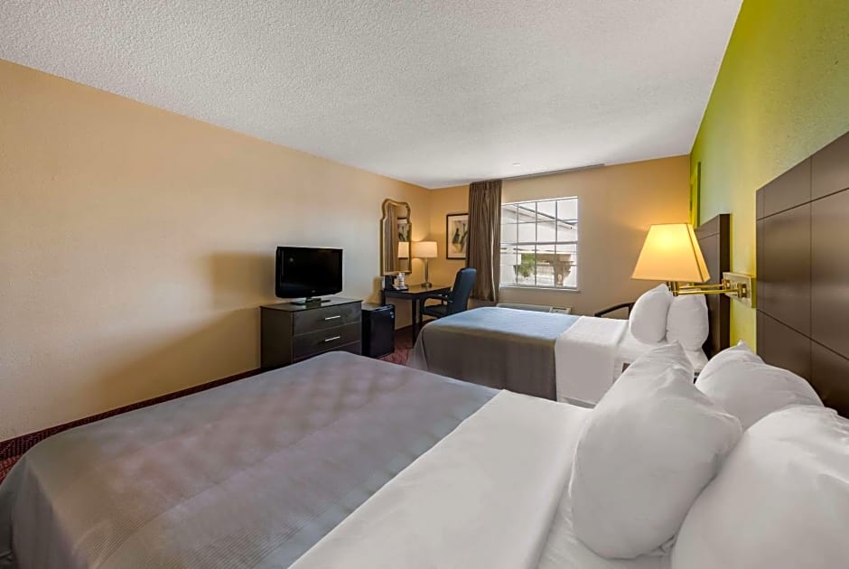 Quality Inn Airport
