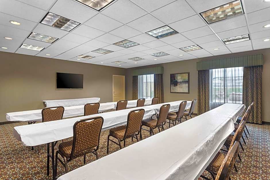 Hampton Inn By Hilton & Suites Lincoln - Northeast I-80