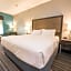 Holiday Inn Express & Suites Houston - Hobby Airport Area