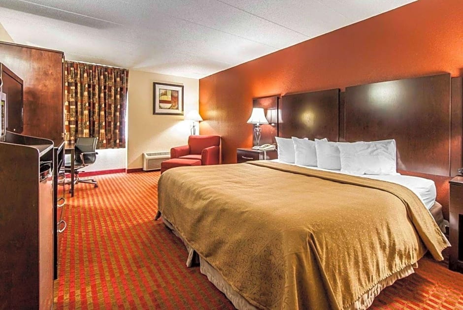Wingate by Wyndham Marietta Conference Center Ohio