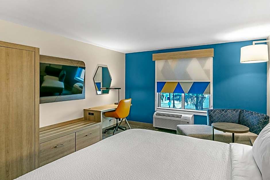 Holiday Inn Express and Suites - Nokomis - Sarasota South