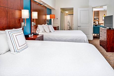 1 Bedroom 2 room Suite, 2 Queen, Sofa bed