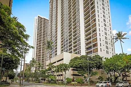 Aston At The Waikiki Banyan