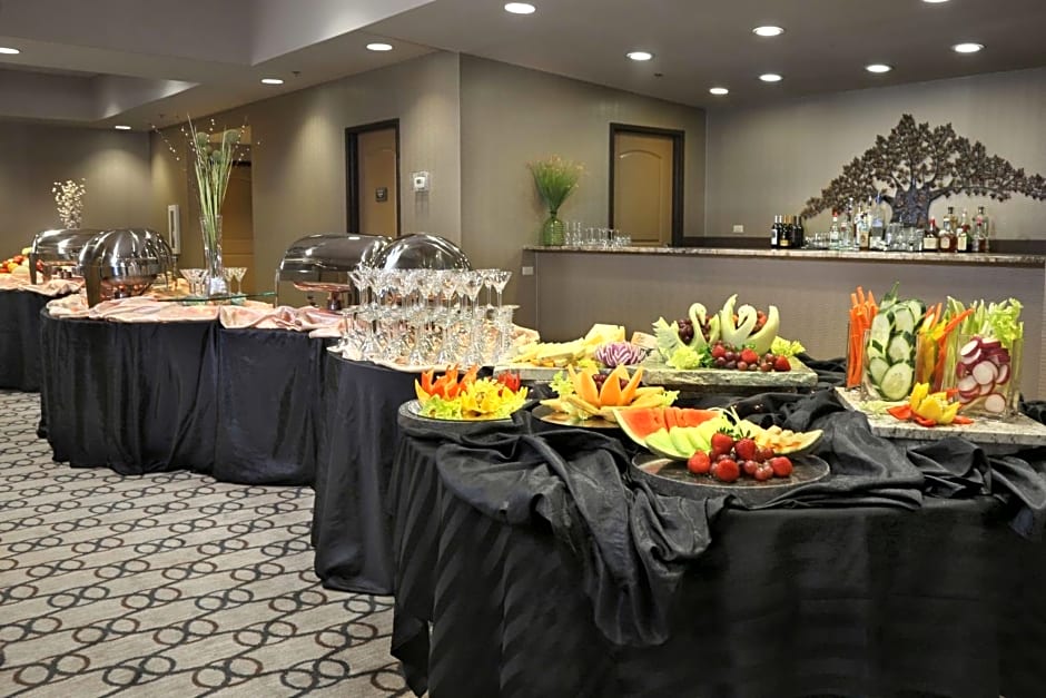 DoubleTree By Hilton Denver Thornton