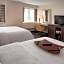 Hampton Inn By Hilton And Suites Milwaukee Downtown