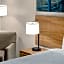 Days Inn by Wyndham Paris