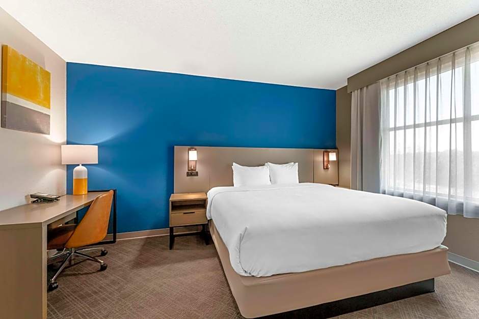 Comfort Inn & Suites Cuyahoga Falls - Akron