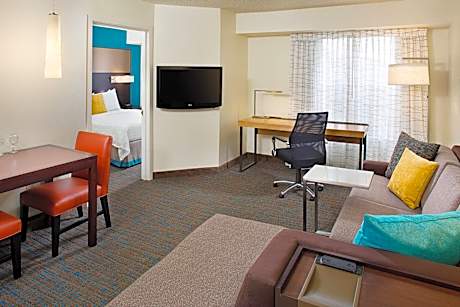 One-Bedroom Suite with Sofa Bed