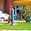 Castle Inn & Suites By OYO Chickasha