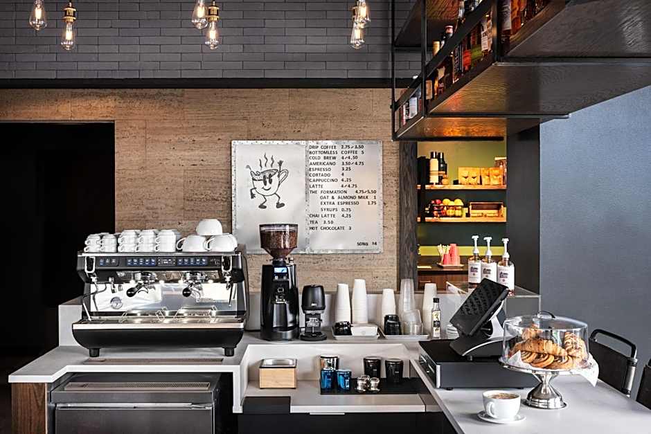 Moxy Springfield Downtown
