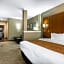 Comfort Suites University