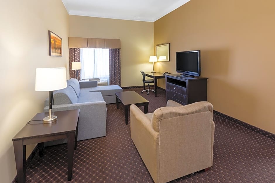 La Quinta Inn & Suites by Wyndham Houston New Caney